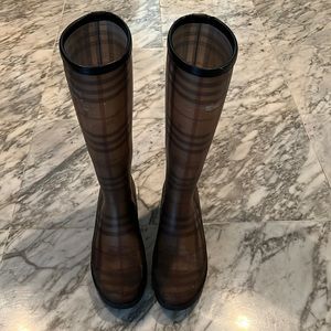 Burberry rain boots